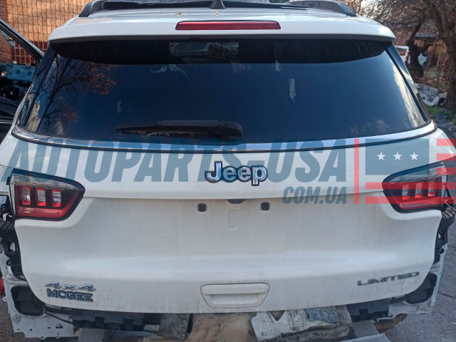 Кришка багажника Jeep Compass 2017-2025 68242348AA в колір PW3 під поліровку