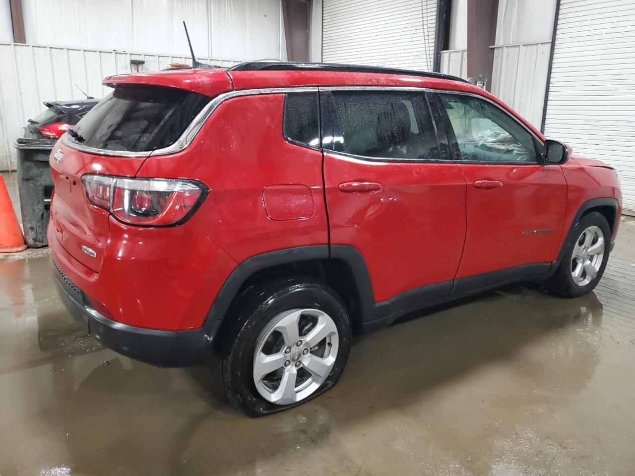 Jeep Compass Latitude 2020 Red 2.4L 