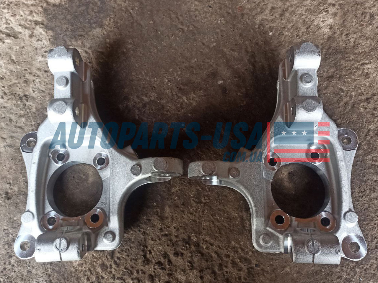 Поворотные кулаки 68282577AE 68282576AE Jeep Compass 2017-2026 AWD