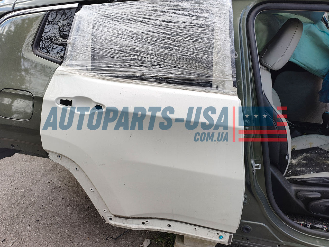 Дверь задняя правая Jeep Compass 2017-2022 68246268AB оригинал