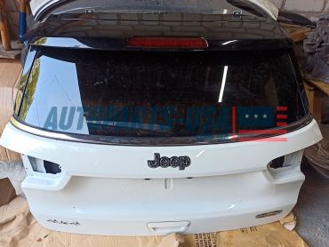 Кришка багажника Jeep Compass 2017-2025 Latitude 68242348AA колір PW3 двері багажника гарний стан Кришка багажника Jeep Compass 2017-2025 Latitude 68242348AA колір PW3 двері багажника гарний стан