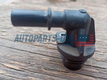 Штуцер вакуумного насоса Jeep Compass 2017-2022 Mopar 68526636AA