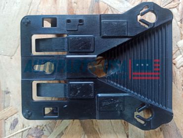 Кронштейн камери стеження Jeep Compass 2022 Trailhawk на лобовому склі 68223697AA Кронштейн камери стеження Jeep Compass 2022 Trailhawk на лобовому склі 68223697AA