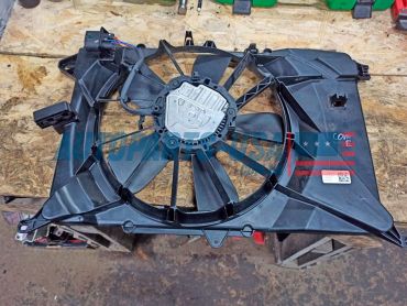 Диффузор кожух радиатора в сборе Jeep Compass Trailhawk 2017-2022 2.4 68249185AD