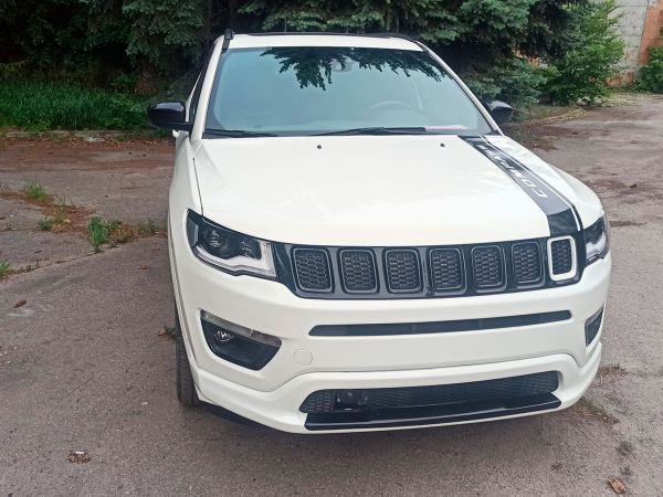 Продаж Jeep Compass 2.4 AWD 2021 62000 км 80TH Anniversary Edition без пробігу в Україні