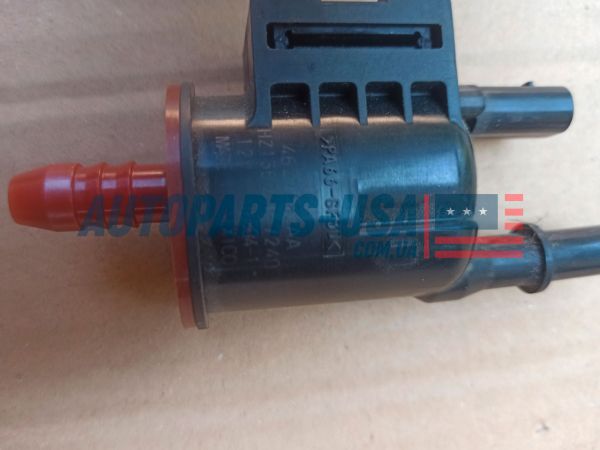 Электромагнитный клапан топливного бака EVAP Jeep Compass 2017-2022 2.4 4627182AA Электромагнитный клапан топливного бака EVAP Jeep Compass 2017-2022 2.4 4627182AA