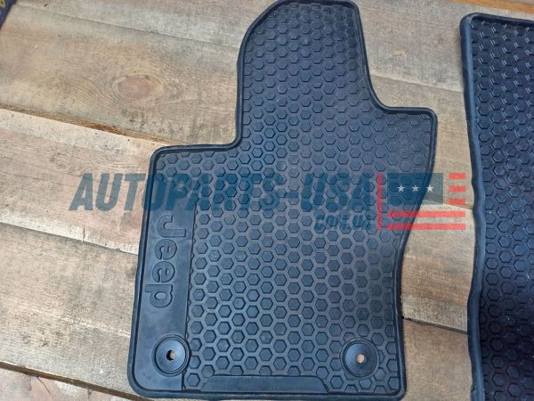 Комплект оригінальні гумові килимки для авто Jeep Renegade 735697297 Mopar