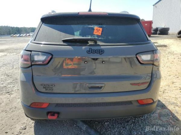 Jeep Compass Trailhawk Gray 2.4L 